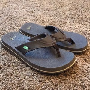 Sanuk Flip Flops